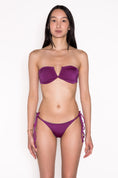 Load image into Gallery viewer, Model wearing V Wired Bandeau Bikini Top in Grape